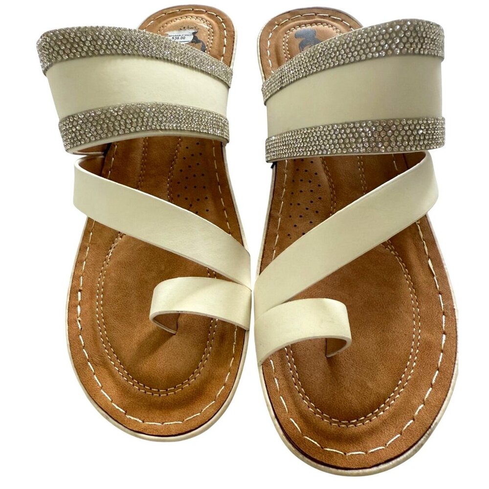 GC NWOB White Wedge Indira Sandal With Rhinestone Embellishments 10W Party Boho